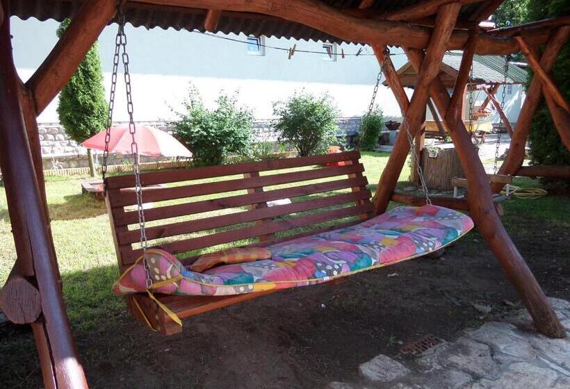 ベッドアンドブレックファースト Táltos Vendégház