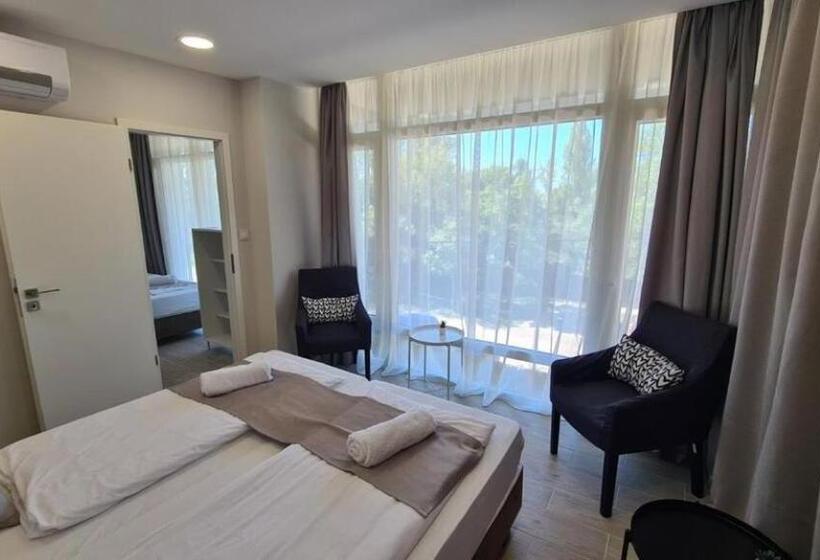 ベッドアンドブレックファースト Xendala Panzió