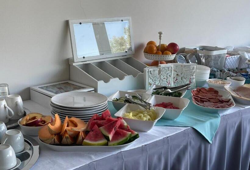 ベッドアンドブレックファースト Xendala Panzió