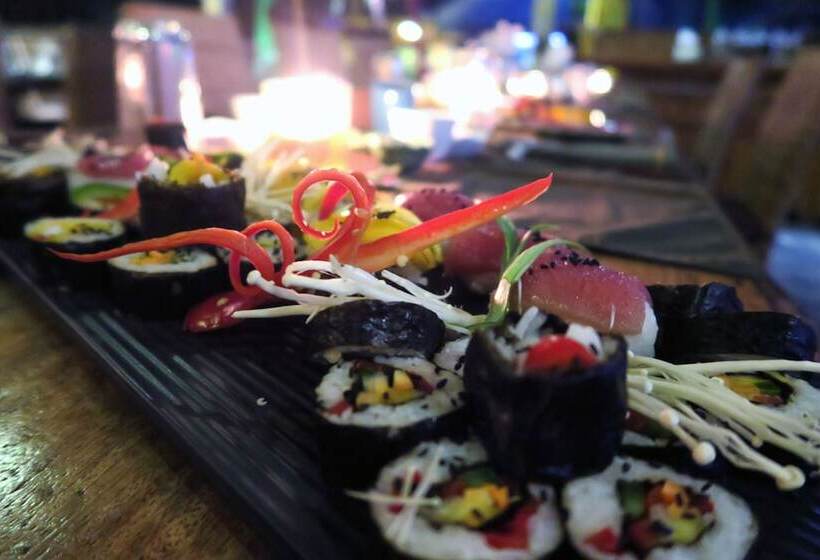 Cili Emas Oceanside Resort