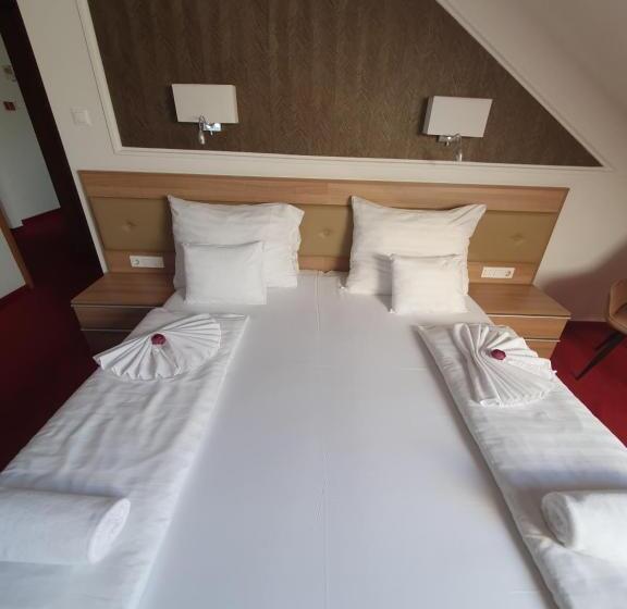 Corvina Hotel Restaurant