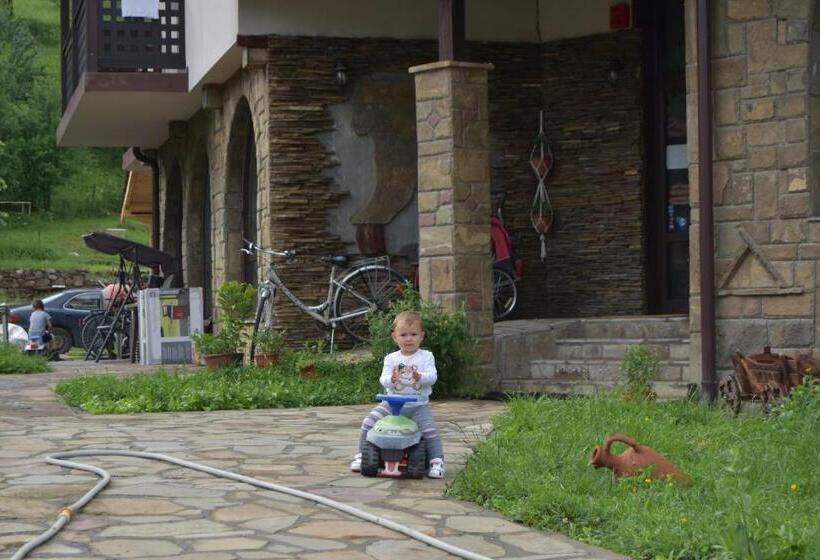 Family Hotel Balkana