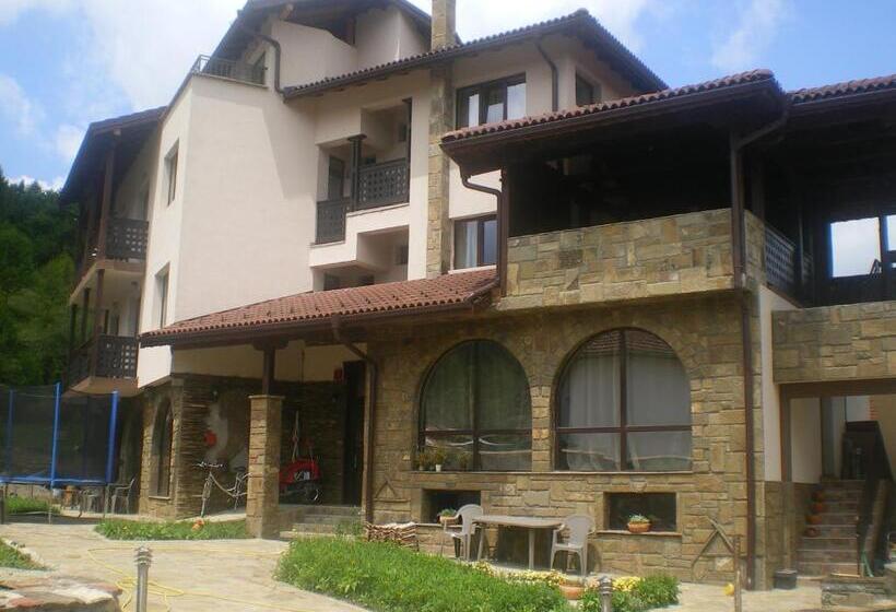 Family Hotel Balkana