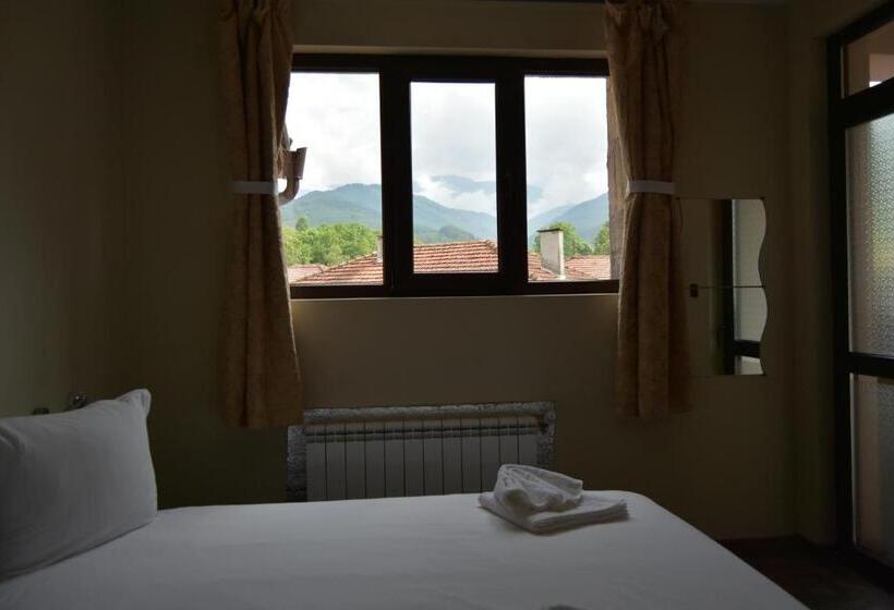 Family Hotel Balkana