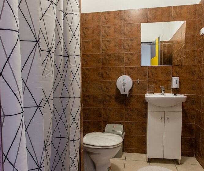 Goodmo House   Hostel