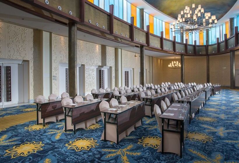 Amartahills Hotel And Resort