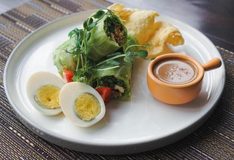 فندق Aruna Senggigi Resort & Convention