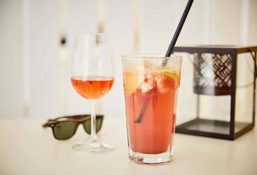 בית מלון כפרי Astoria