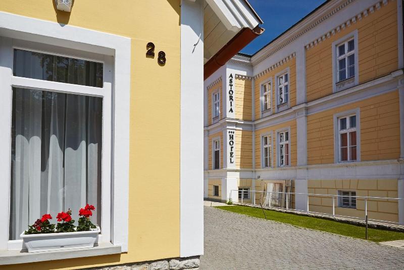 בית מלון כפרי Astoria