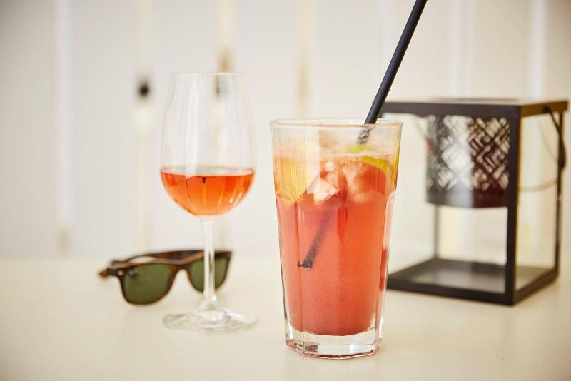 בית מלון כפרי Astoria