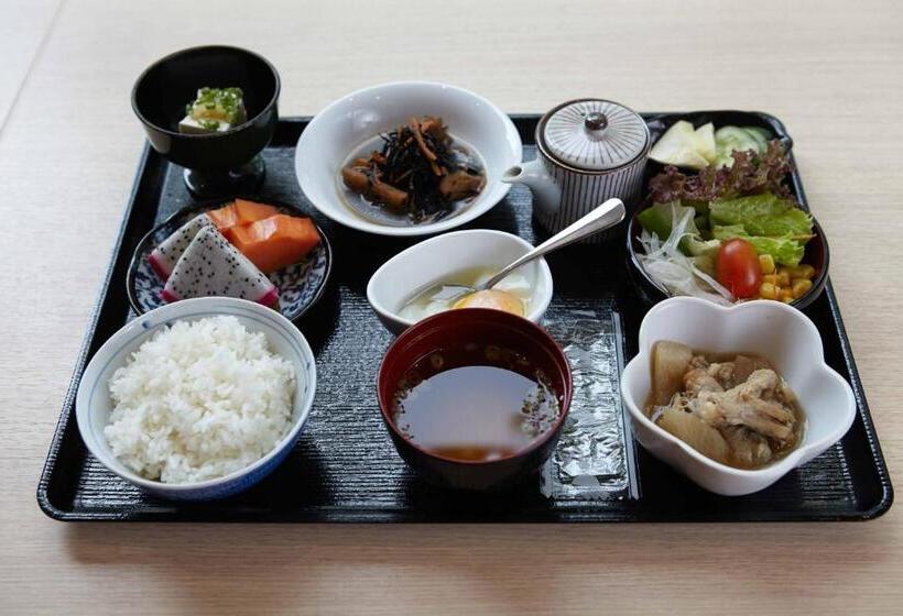 Отель Axia South Cikarang Service Apartment