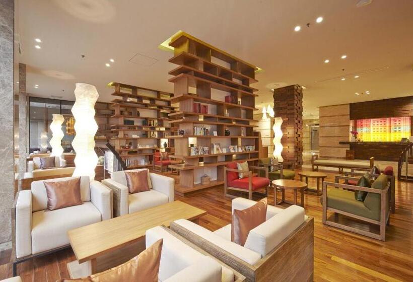 Отель Axia South Cikarang Service Apartment