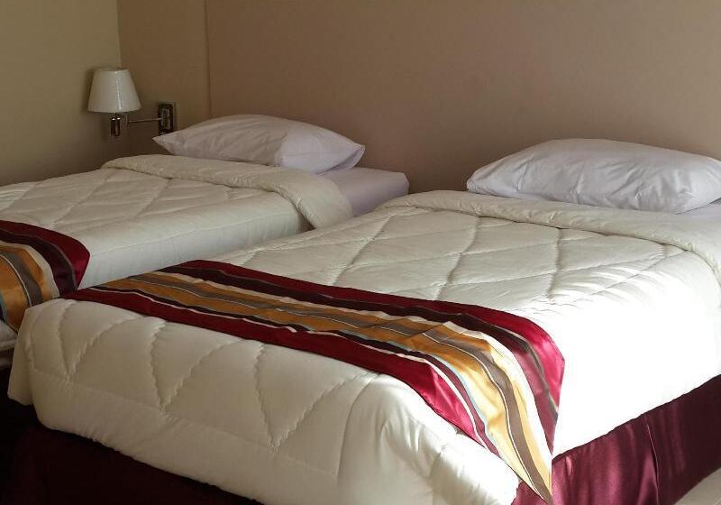 Отель Bangka City