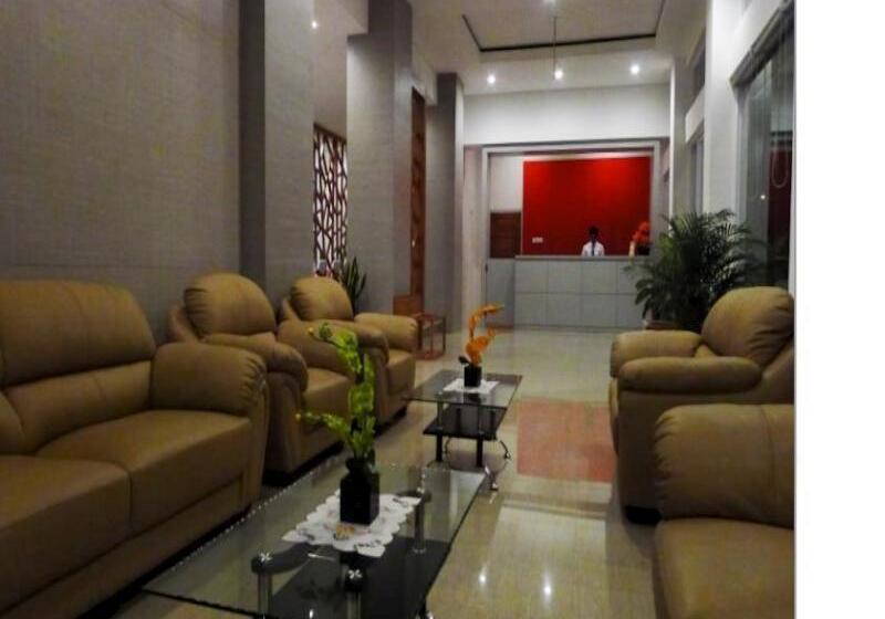 Отель Bangka City