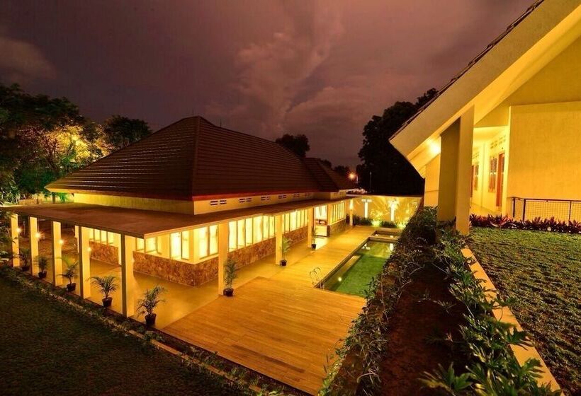 בית מלון כפרי Blambangan