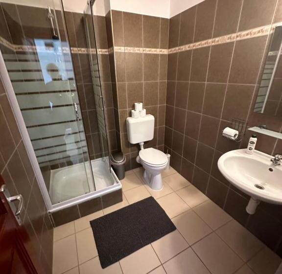 호텔 Boni Családi Wellness