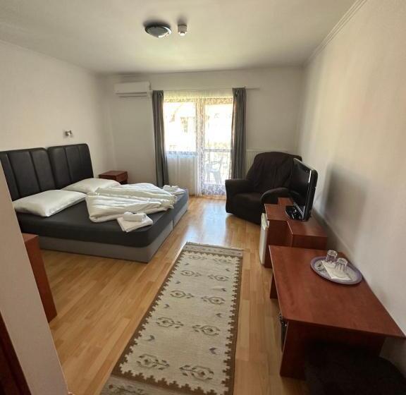 호텔 Boni Családi Wellness