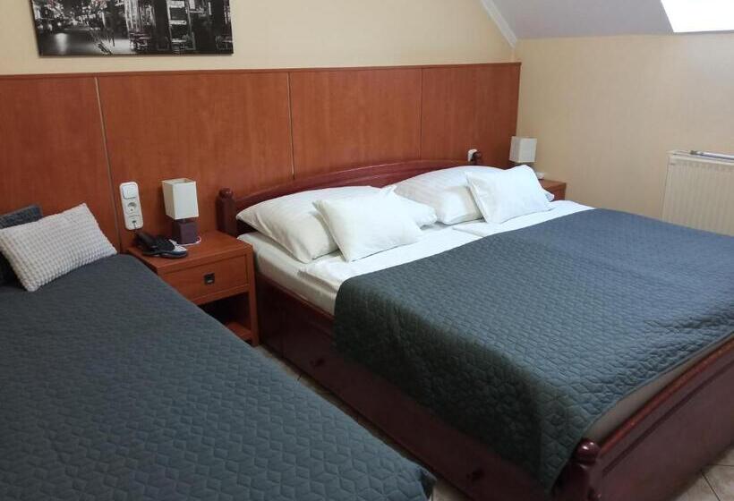 ホテル Club Haus 502 Kalocsa