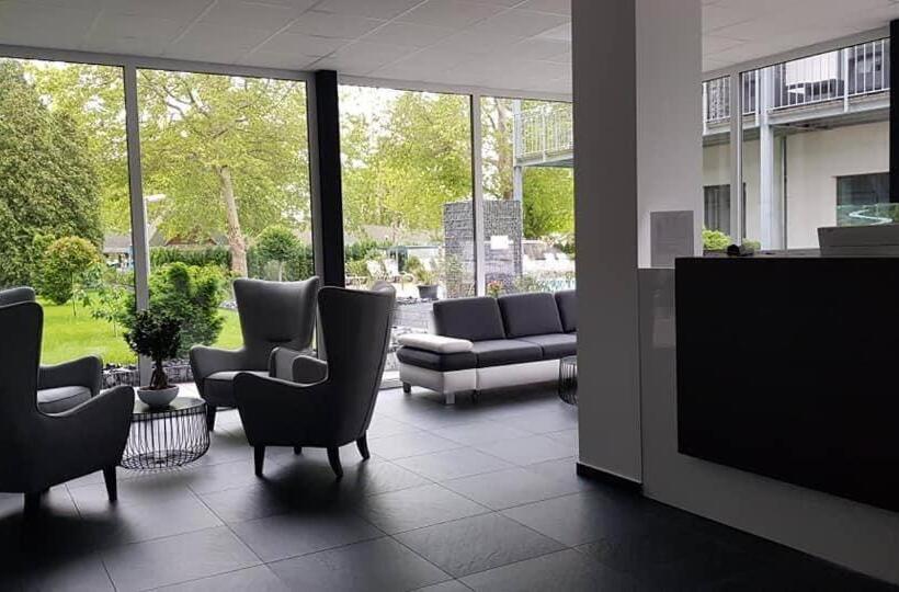 호텔 Csopak Resort & Lake