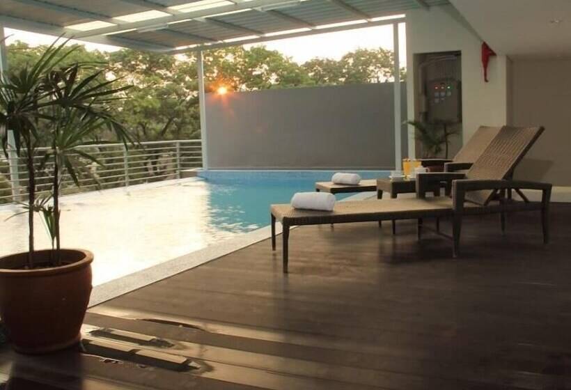 D Best Hotel Sofia Bandung