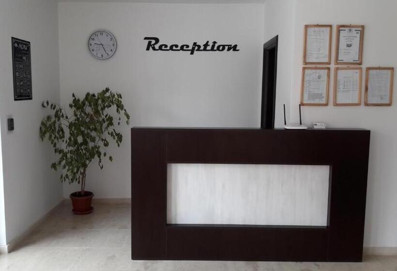 Family нouse нotel Asai