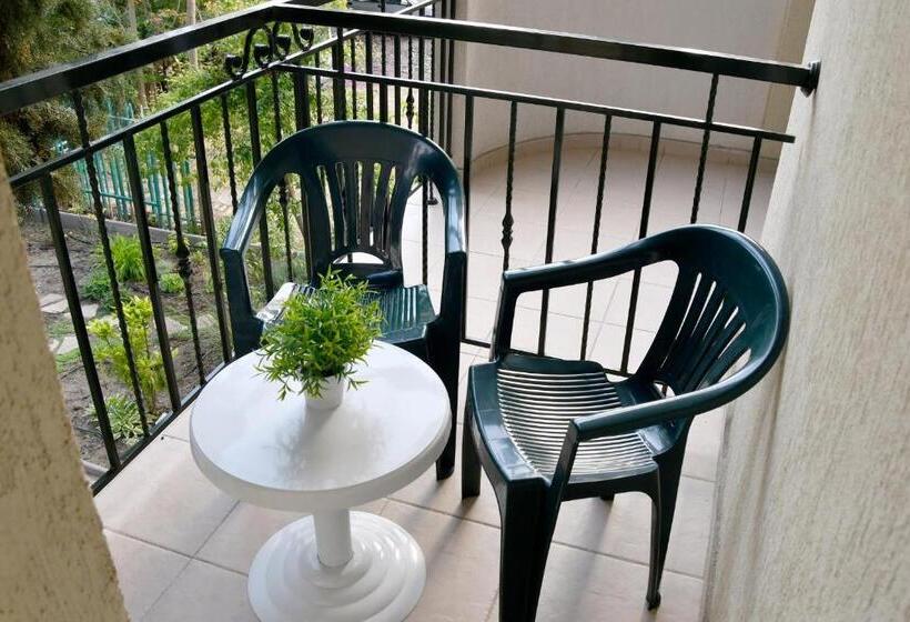 Family нouse нotel Asai