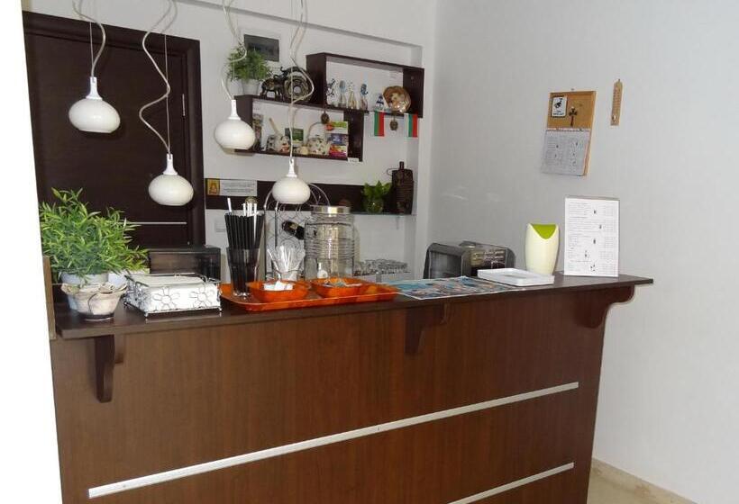 Family нouse  нotel Asai