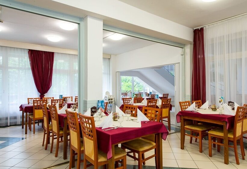 호텔 Forrás Zalakaros