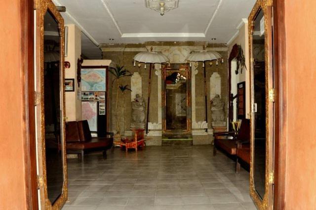 Отель Grand Chandra