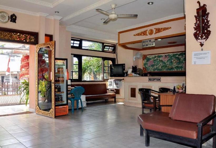 Отель Grand Chandra