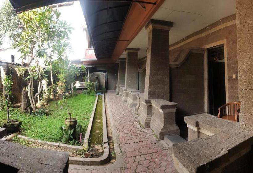 Отель Grand Chandra