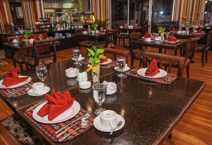 فندق Grand Q  Gorontalo