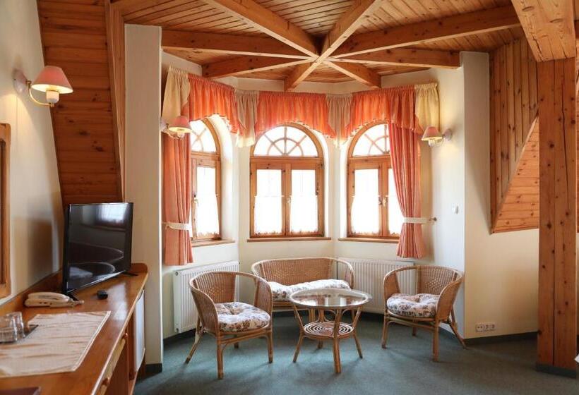 酒店 Hajdú Kastély