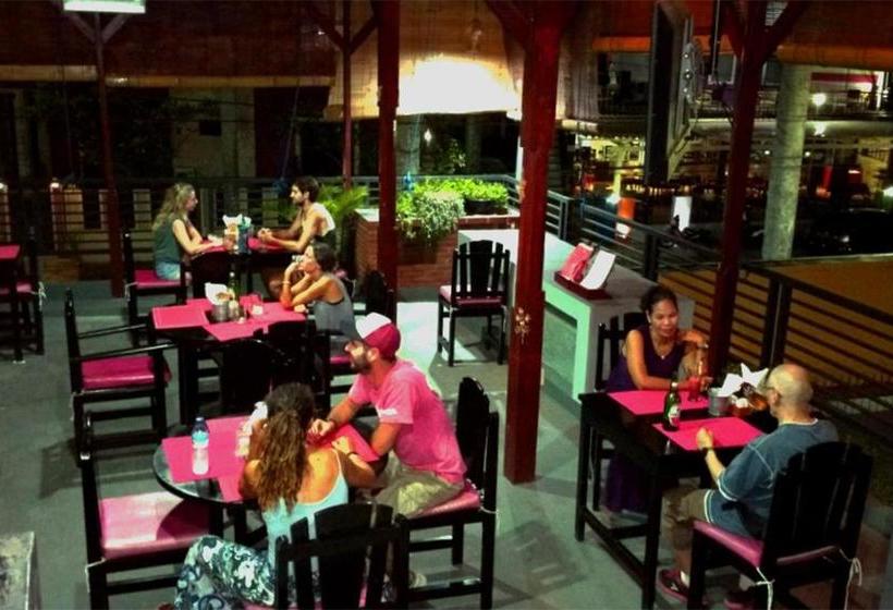 ホテル Jazz Senggigi