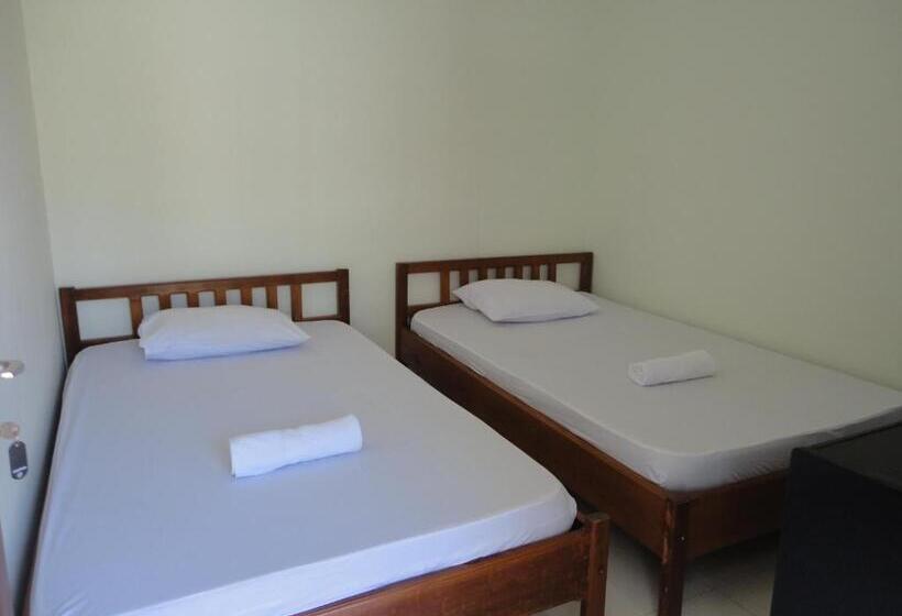 ホテル Jazz Senggigi