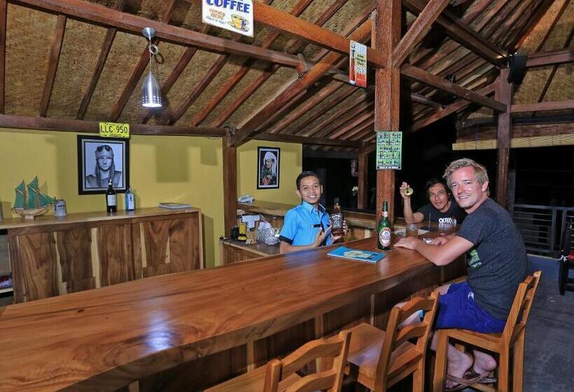 ホテル Jazz Senggigi