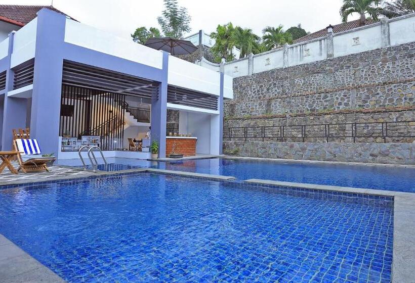 ホテル Jazz Senggigi