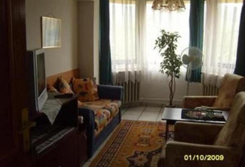 酒店 Lillafüred Kapuja