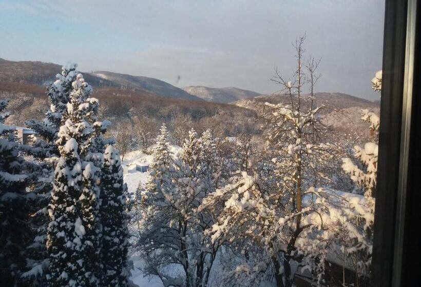 酒店 Lillafüred Kapuja