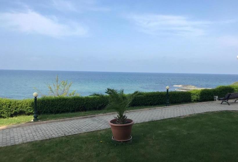 Lozenetz Beach Apartments