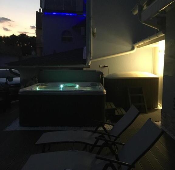 酒店 Marvany Panzio