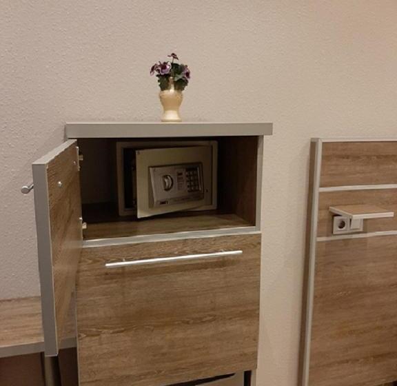 酒店 Marvany Panzio