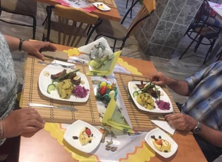 酒店 Marvany Panzio