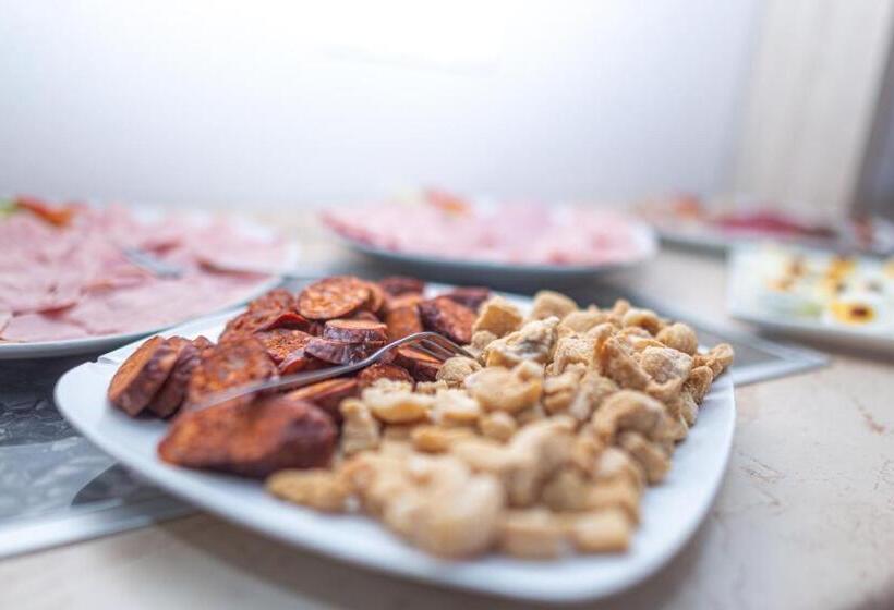 酒店 Marvany Panzio