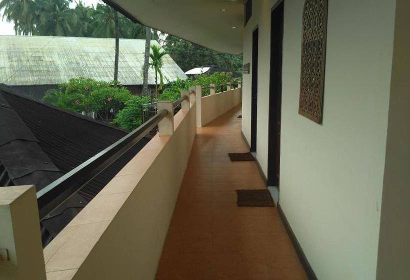 호텔 Capital O 2796 Medana Bay Marina