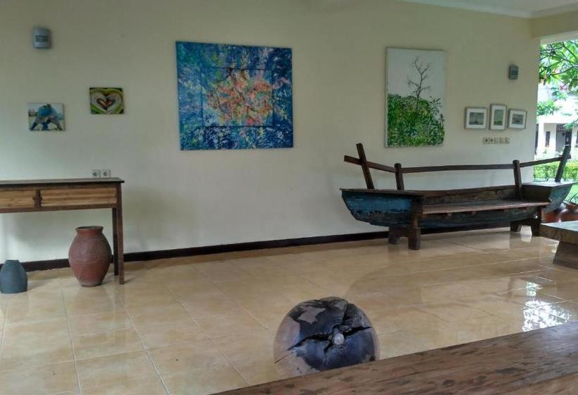 호텔 Capital O 2796 Medana Bay Marina