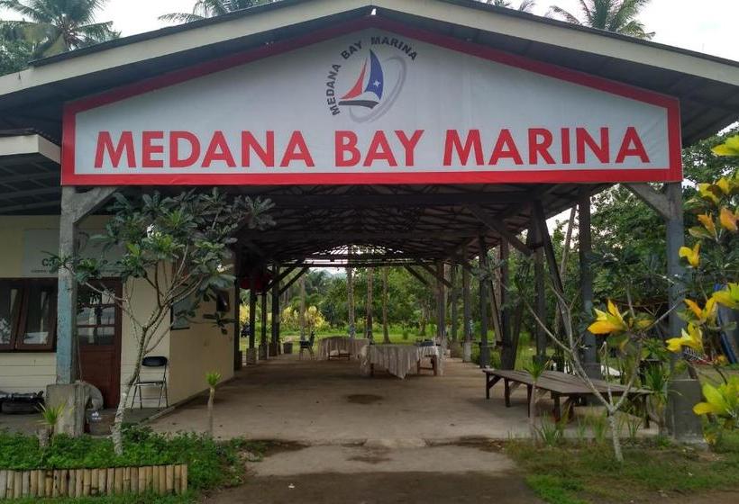 호텔 Capital O 2796 Medana Bay Marina