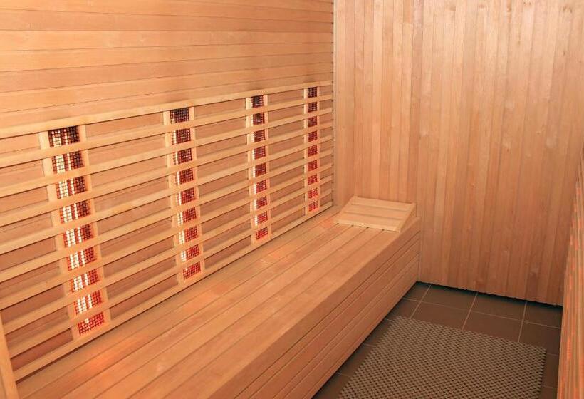 ホテル Median Hajdúnánás