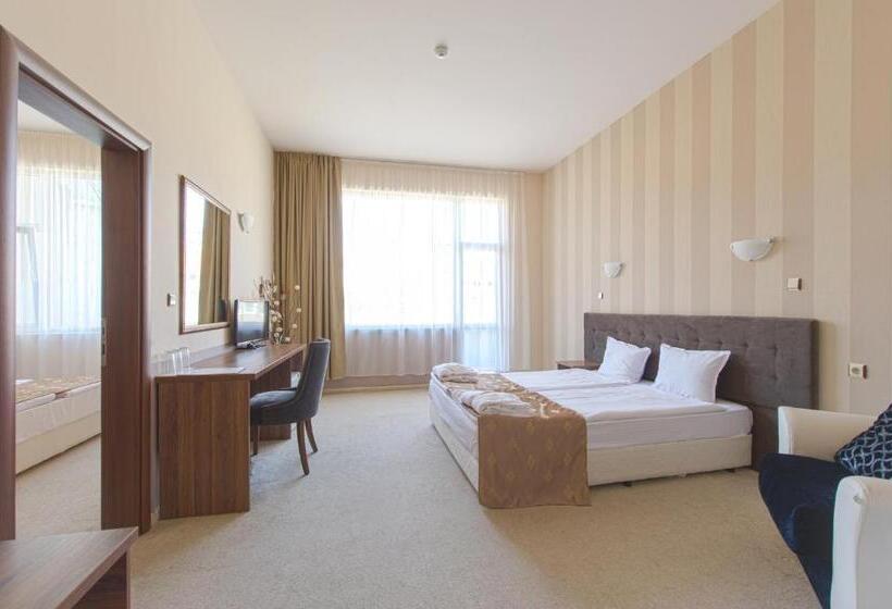 فندق Monte Cristo