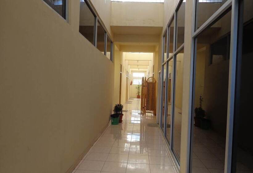 هتل Musafir Inn